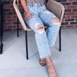 Abercrombie & Fitch Boyfriend fit crop jeans distressed 33/16 S short NWT
